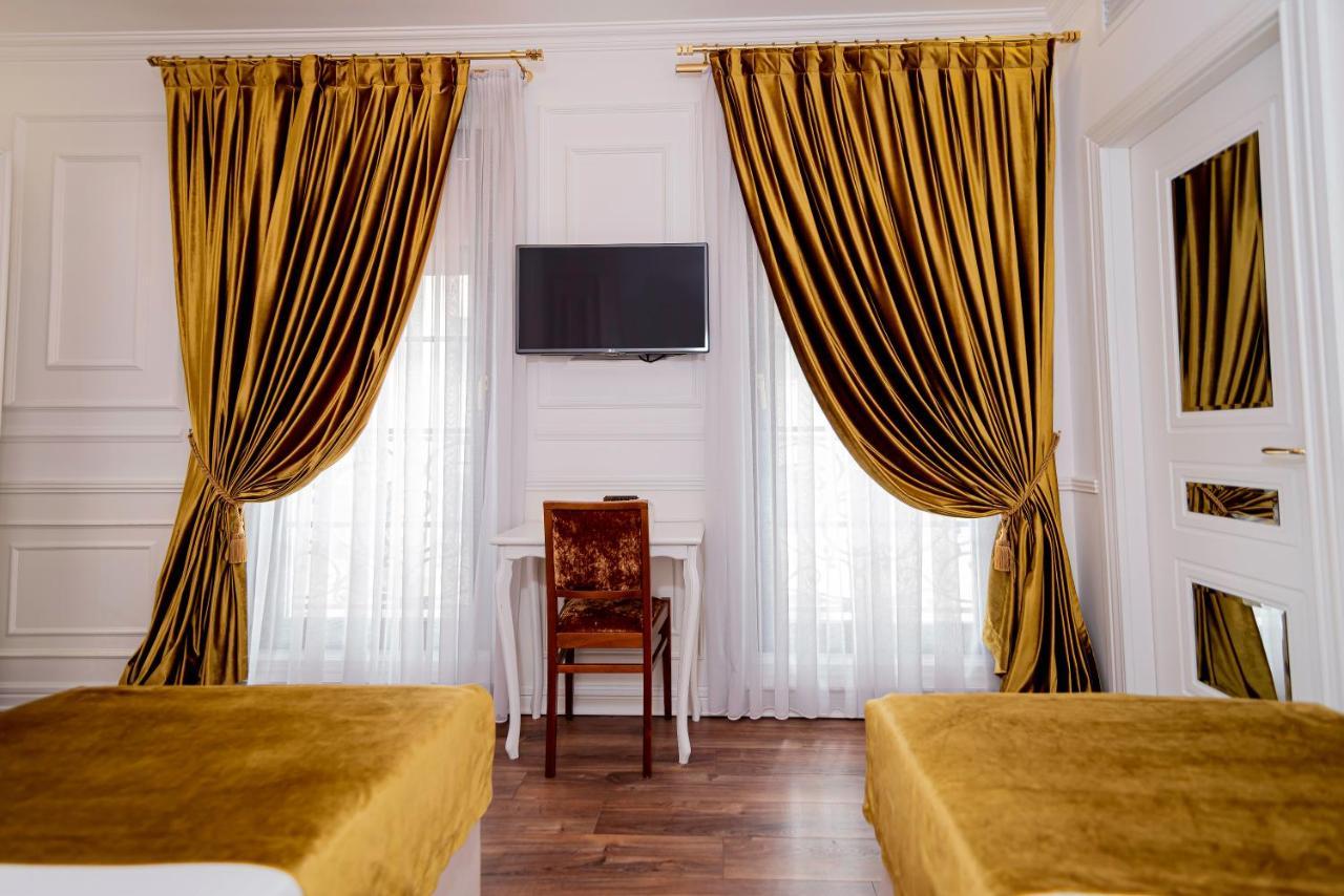 Eler Hotel Tirana Exterior foto